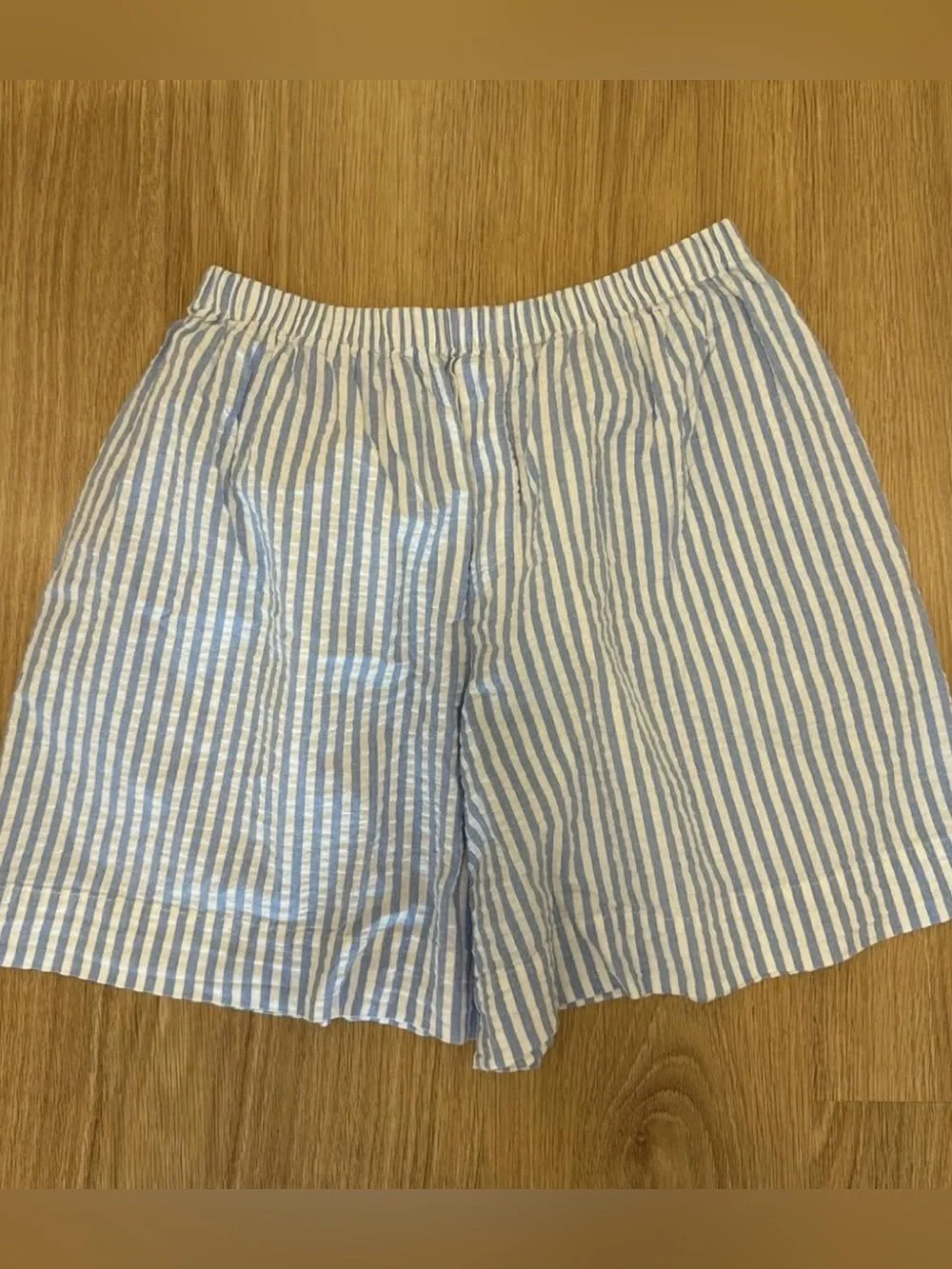 Et Tigre - Light Blue and White Striped Cotton Shorts - Picture 1 of 3